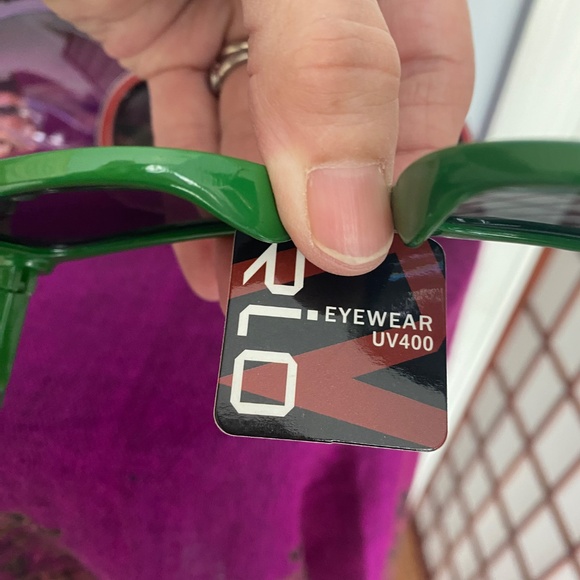 Set of 5 NEW SUNGLASSES - Picture 3 of 16